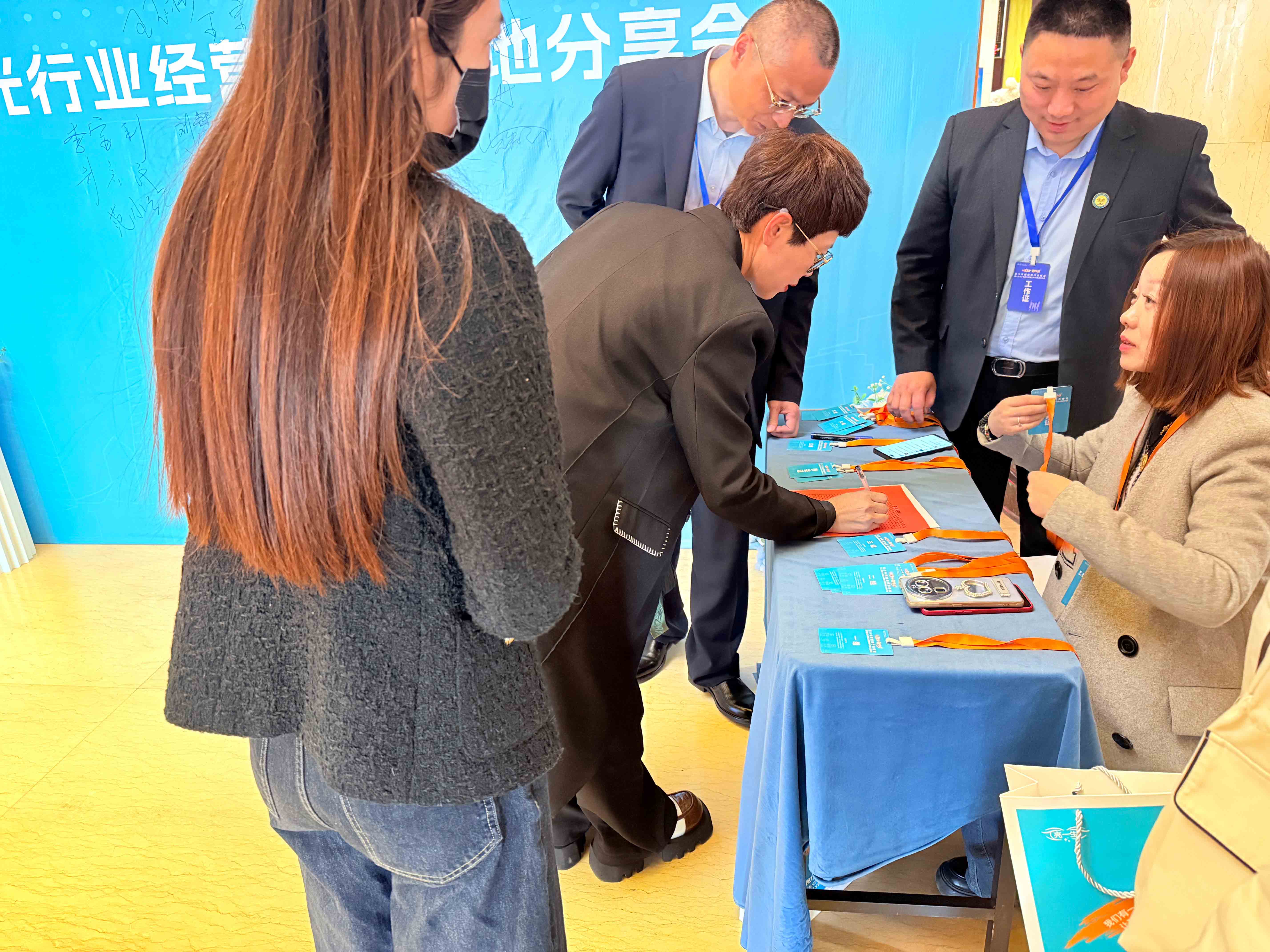 易视康加盟店技术复训与区域保护，护城河究竟深在哪