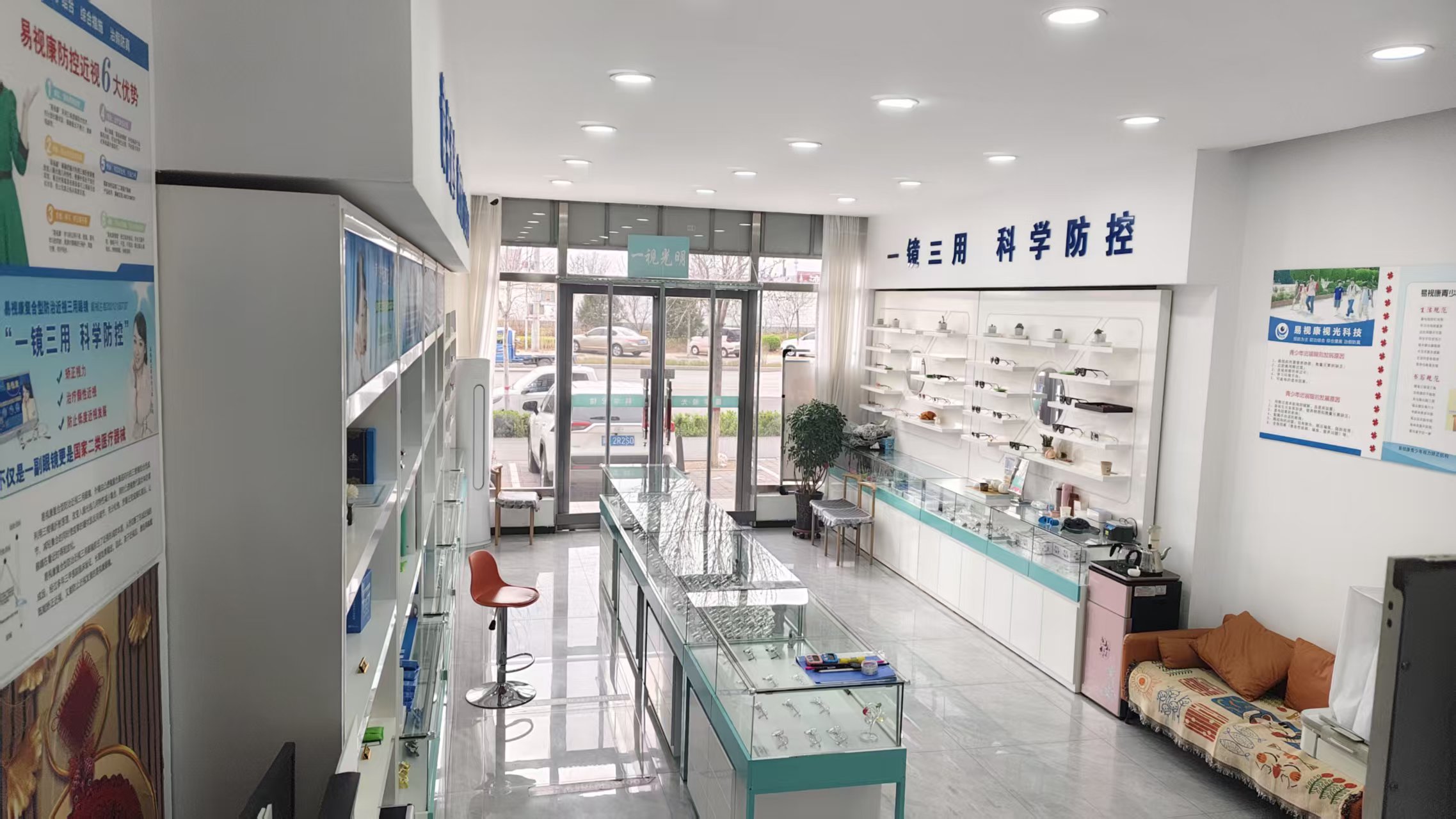 口碑对比：易视康 vs 同行的真实差距